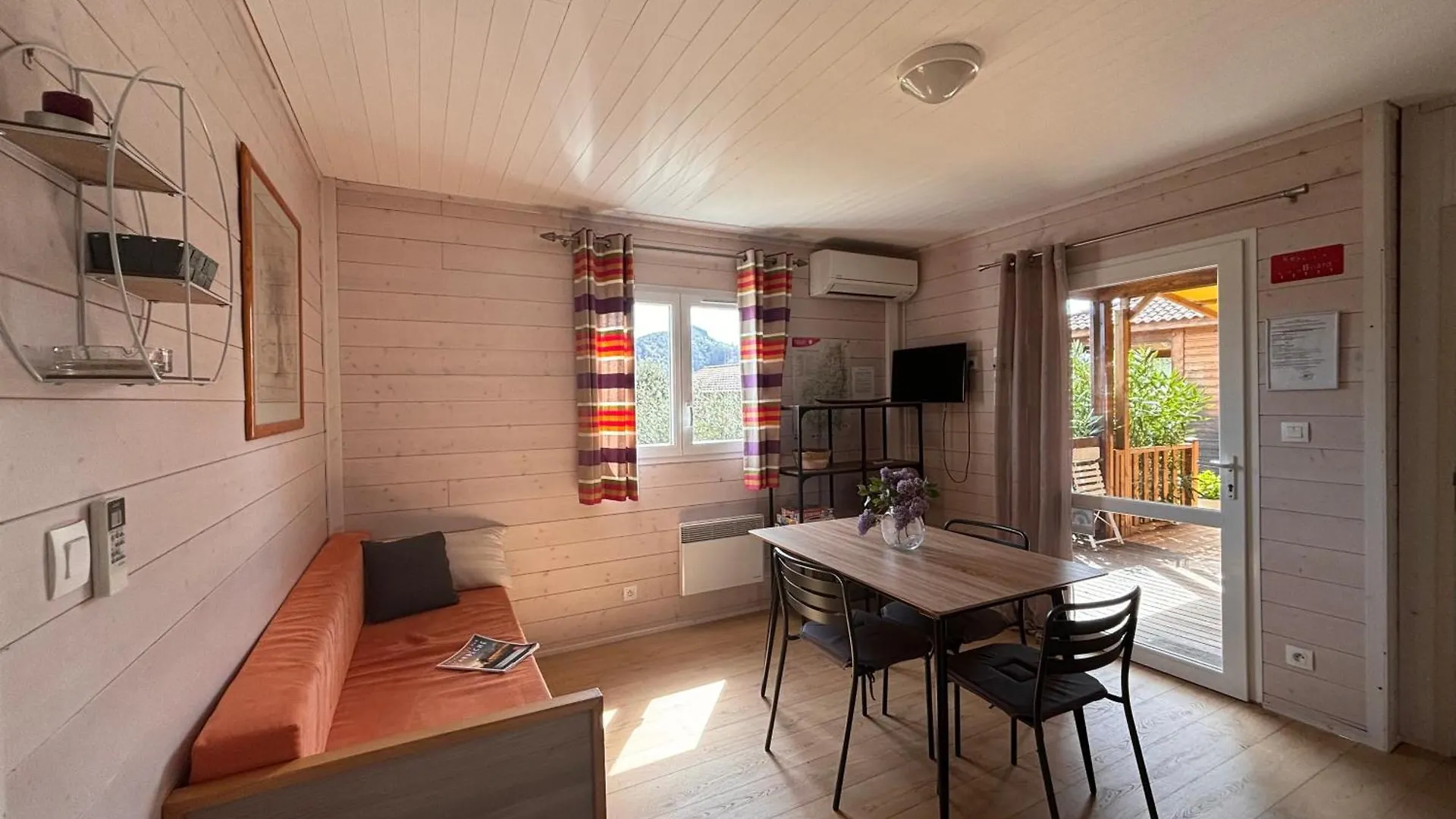 Les Chalets De Chamont Cocoon Duo Ruoms 0*,  France