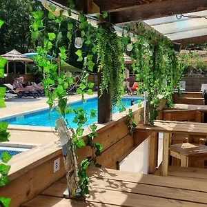 Camping Le Carpenty Village de vacances
